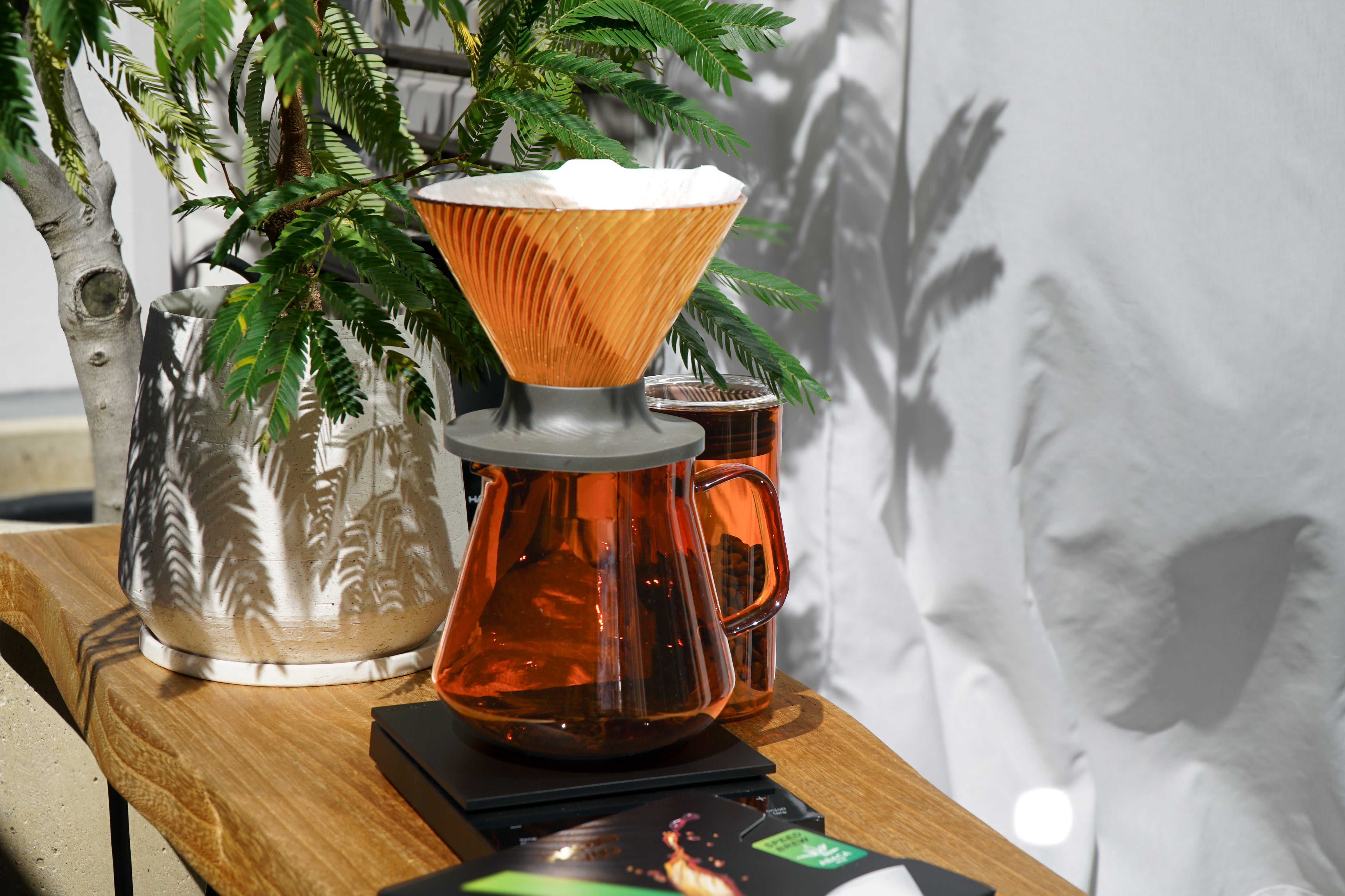HARIO V60 TRITAN DRIPPER NEO (AMBER)